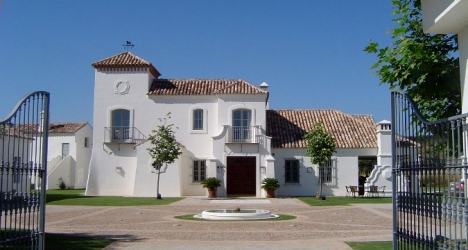 Luxury exclusive retreat cortijo for incentives