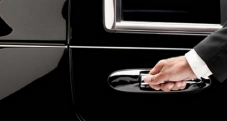 Rent a car with chauffeur to transfer you around on the costa del sol
