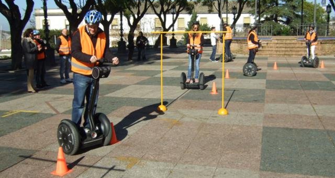 brad pitt dating now