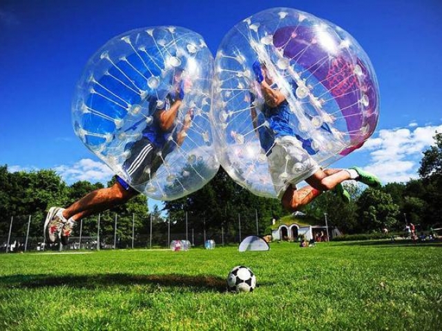 burbujas de futbol en malaga